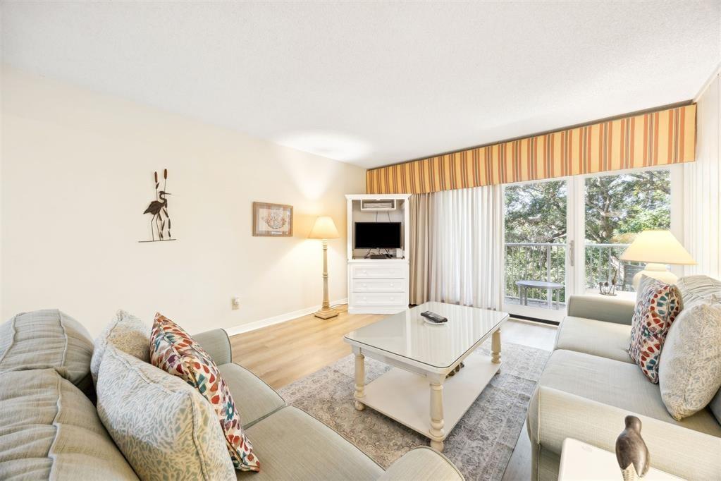 Beach Wood Villas - Residential