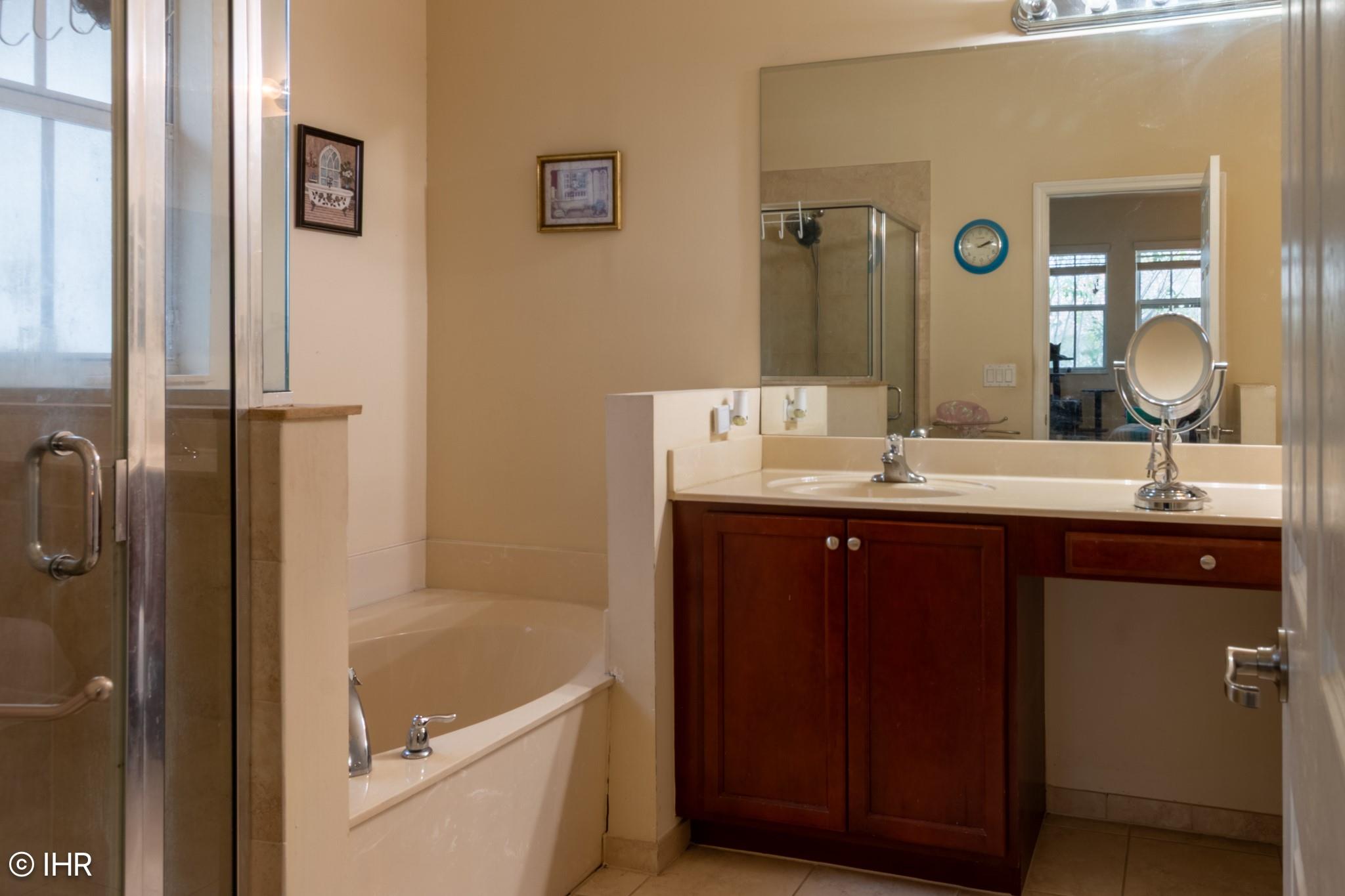 Paloma Lakes - Residential