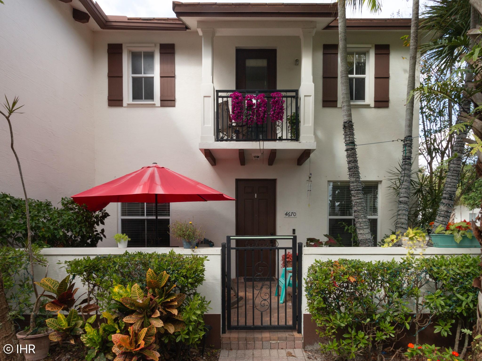 Paloma Lakes - Residential