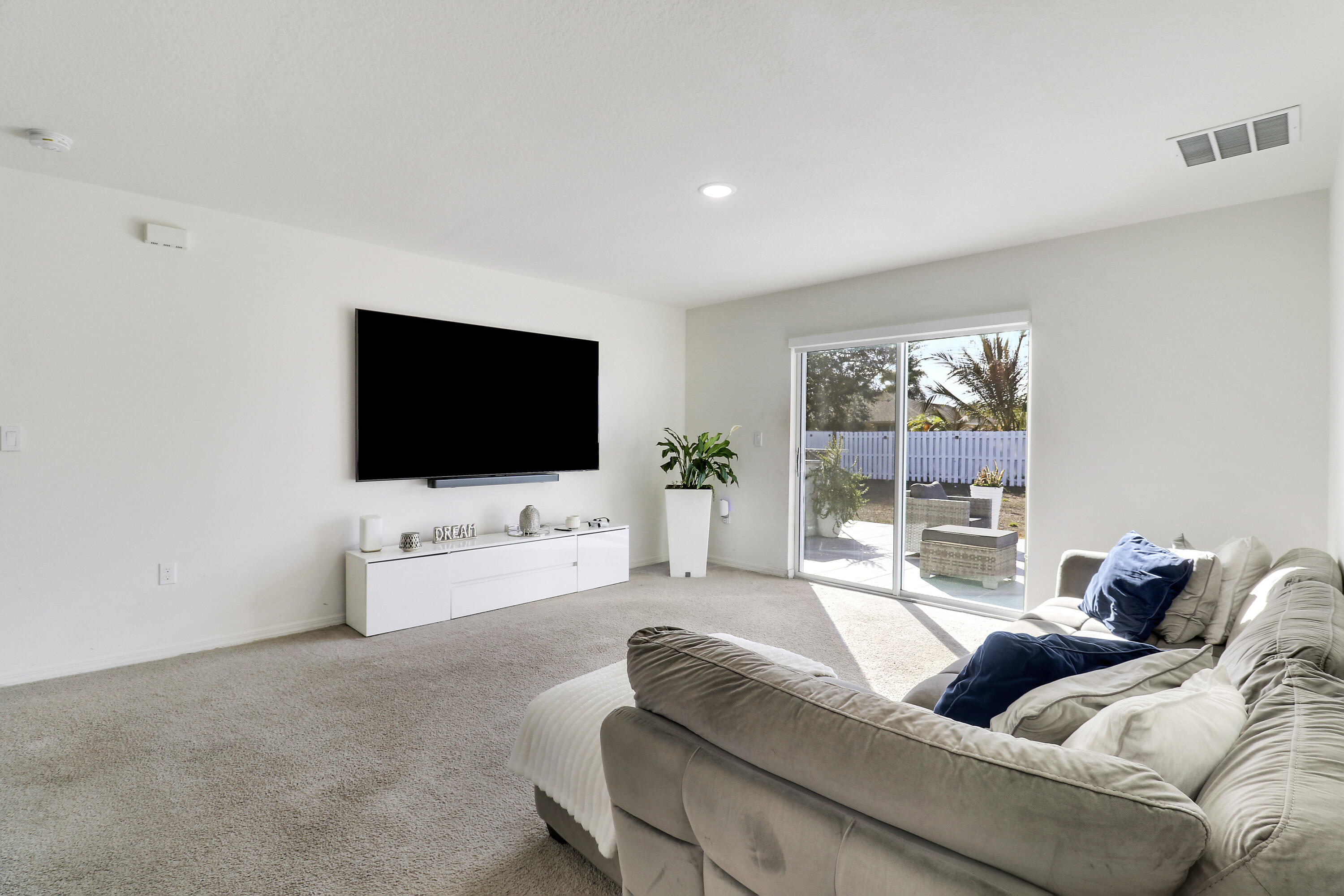 PORT ST LUCIE SECTION 15 - Residential