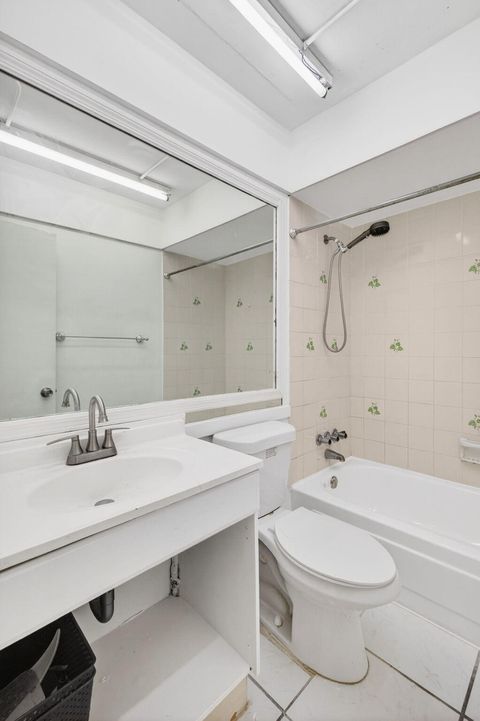 Tiny photo for 720 Orton Avenue #704, Fort Lauderdale, FL 33304 (MLS # B26036925)
