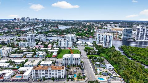 Tiny photo for 720 Orton Avenue #704, Fort Lauderdale, FL 33304 (MLS # B26036925)