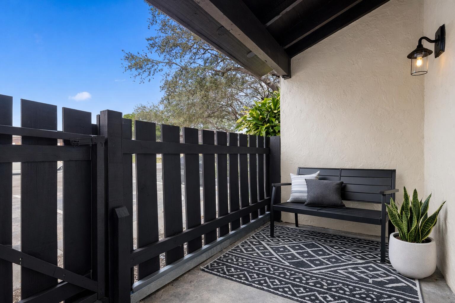 FOREST CONDO - Residential