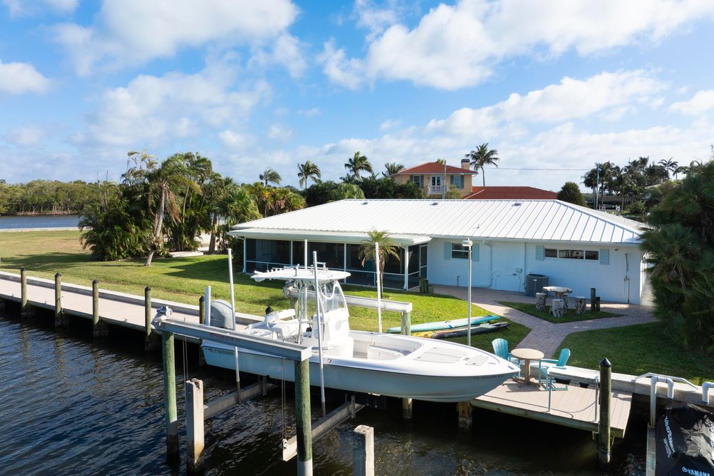 Photo of 8585 SE Palm Street, Hobe Sound, FL 33455 (MLS # R11135933)