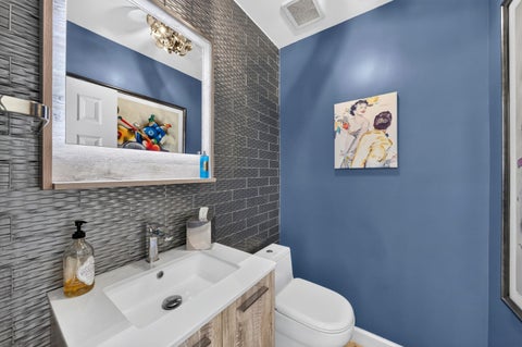 Tiny photo for 4100 NE 15TH Terrace, Oakland Park, FL 33334 (MLS # B26085699)
