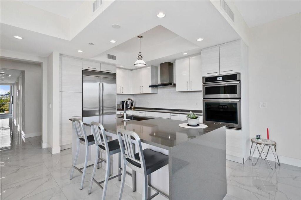 Photo of 2 Water Club Way #404-S, North Palm Beach, FL 33408 (MLS # R10924280)