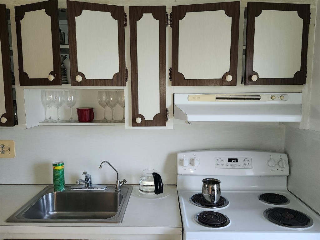 HILLCREST - Residential