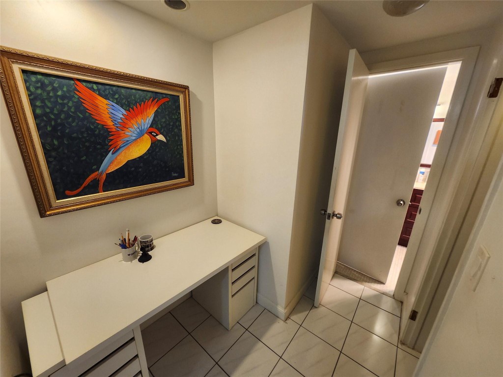 HILLCREST - Residential