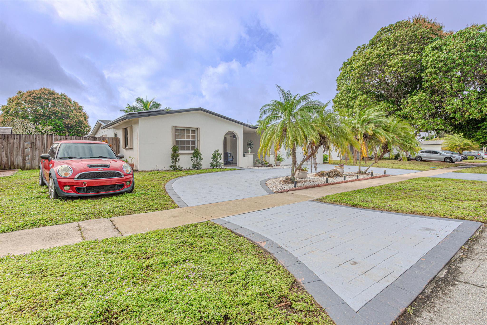 9040 NW 20th Street