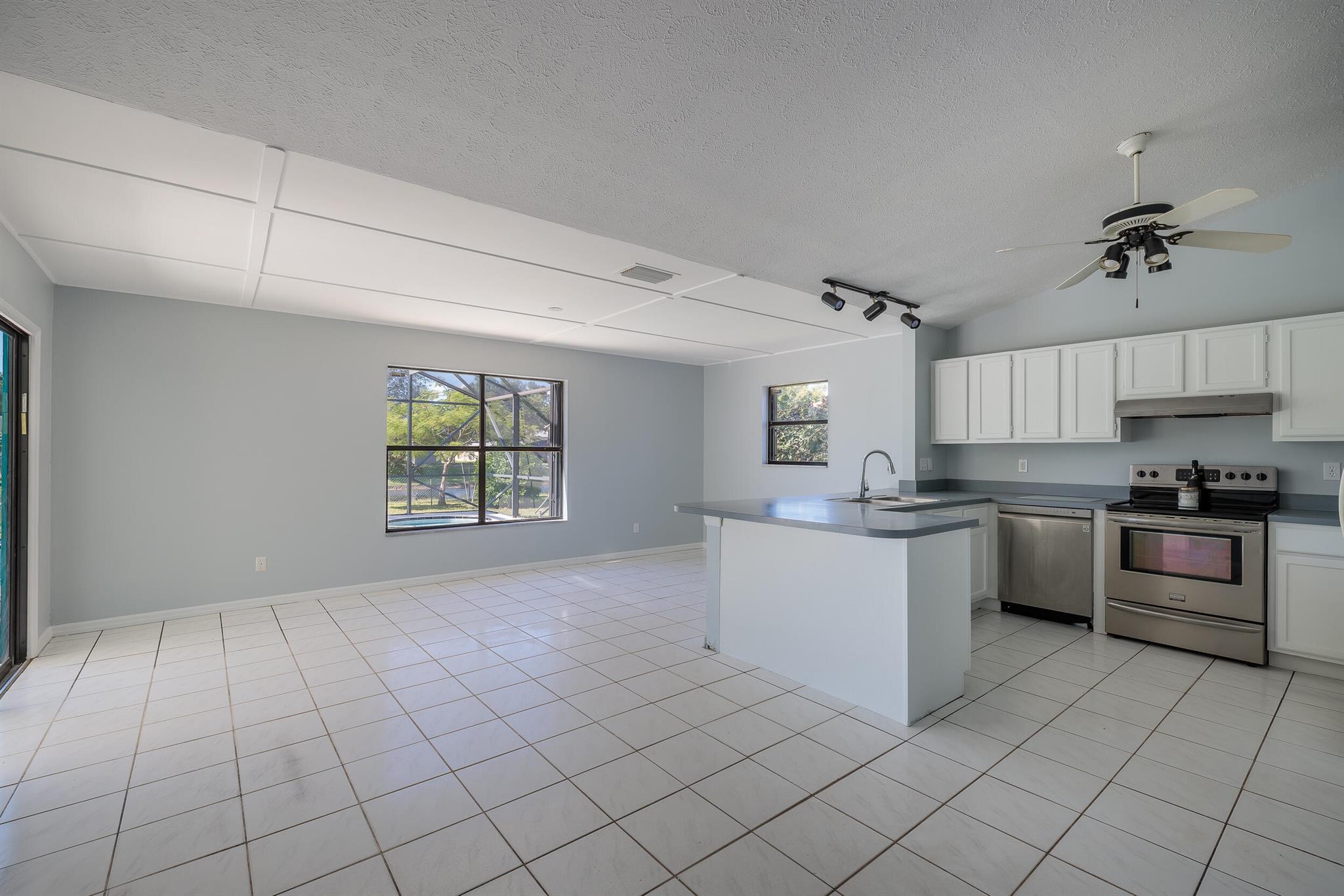 PORT ST LUCIE SECTION 40 - Residential