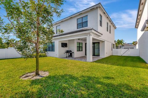 A home in Lake Worth