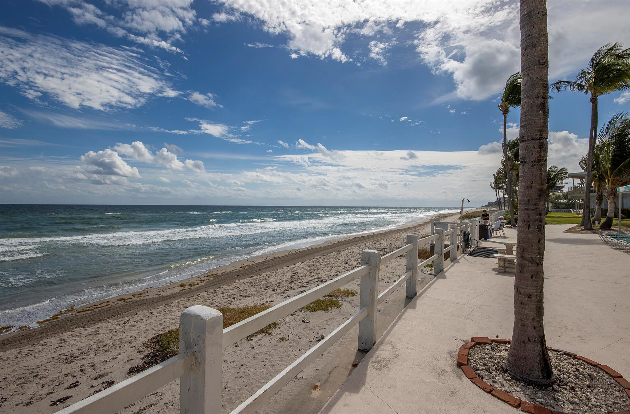 SEA CLUB OF HILLSBORO BEA - Residential