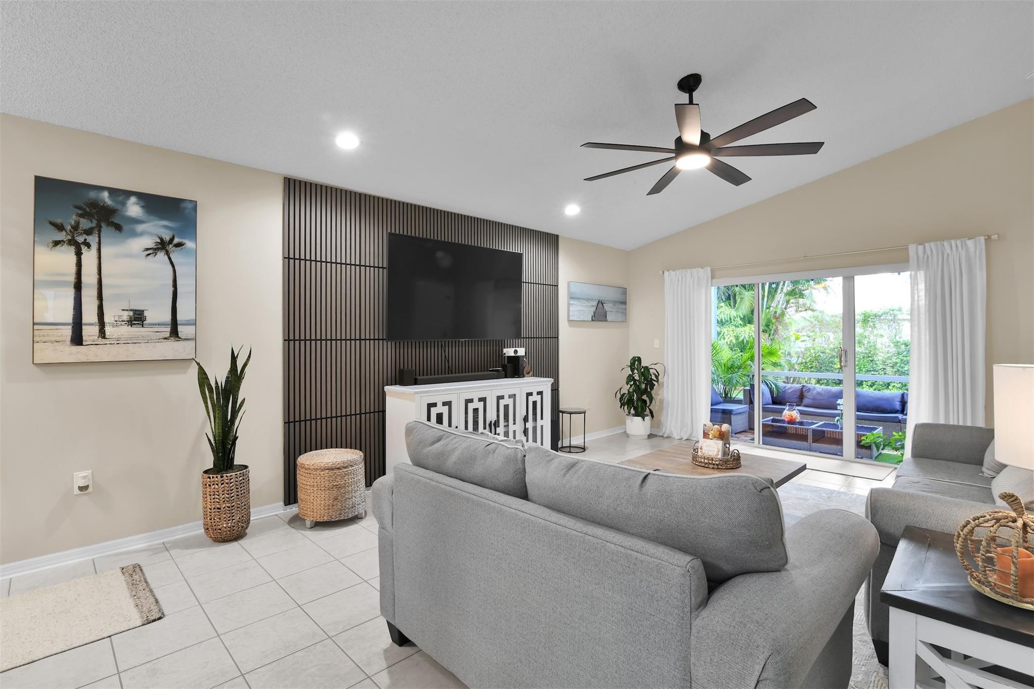 Wyndham Circle 157-9 B - Residential