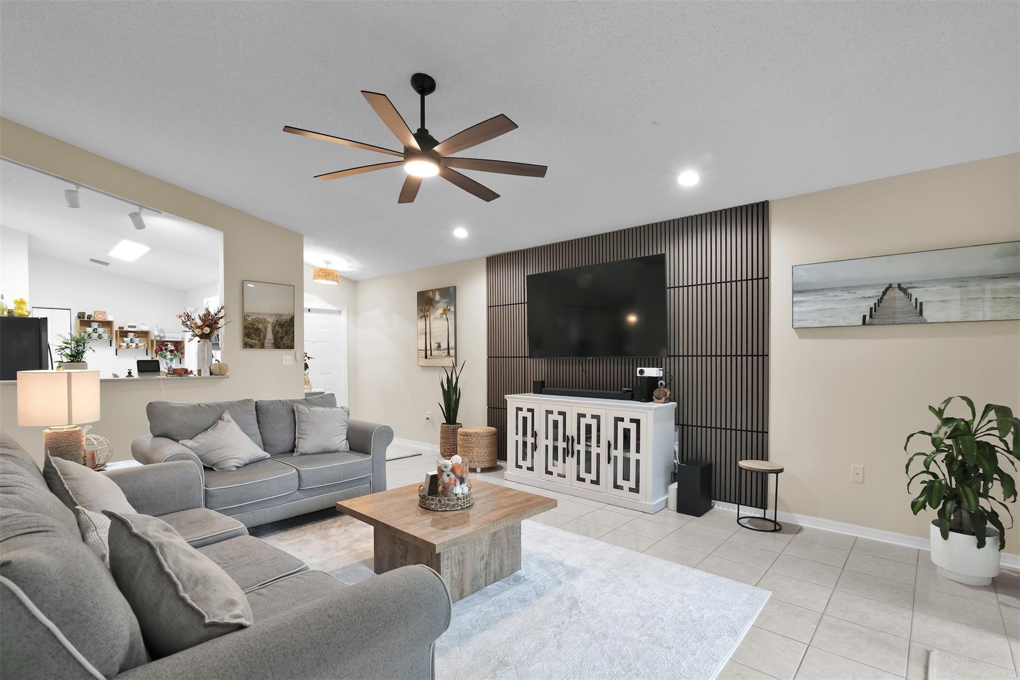 Wyndham Circle 157-9 B - Residential