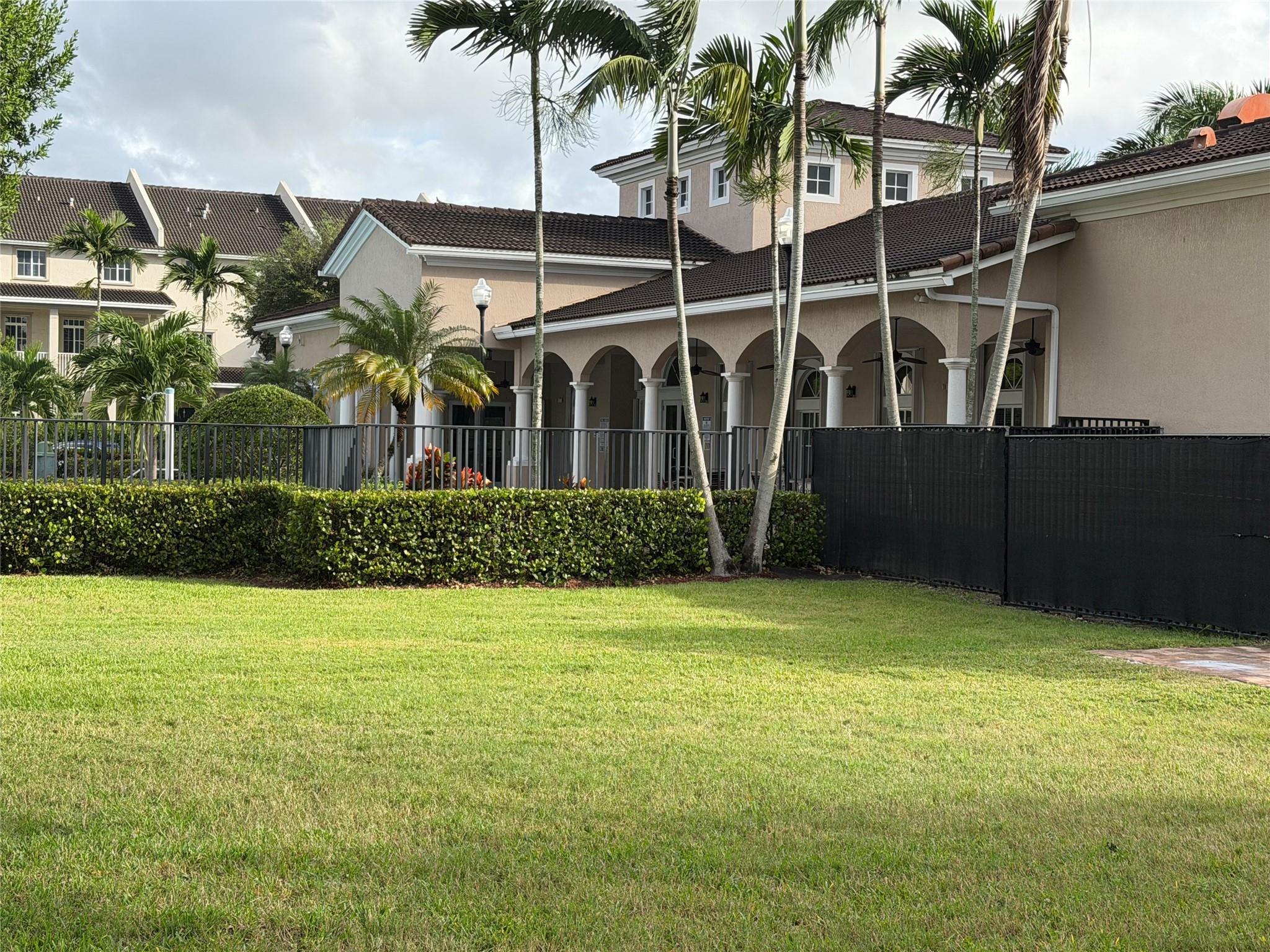 Mandarin Lakes - Residential Lease