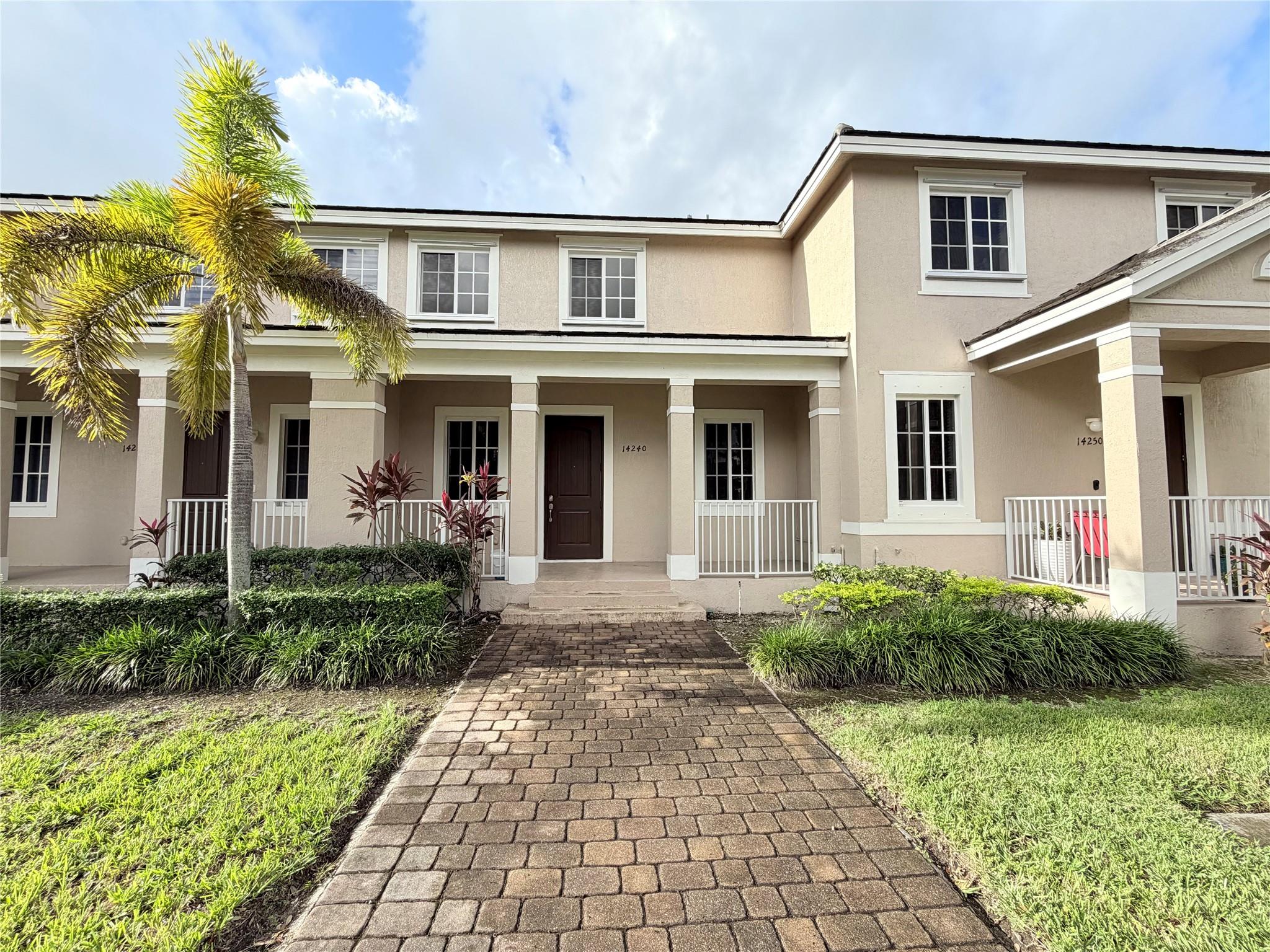 Mandarin Lakes - Residential Lease