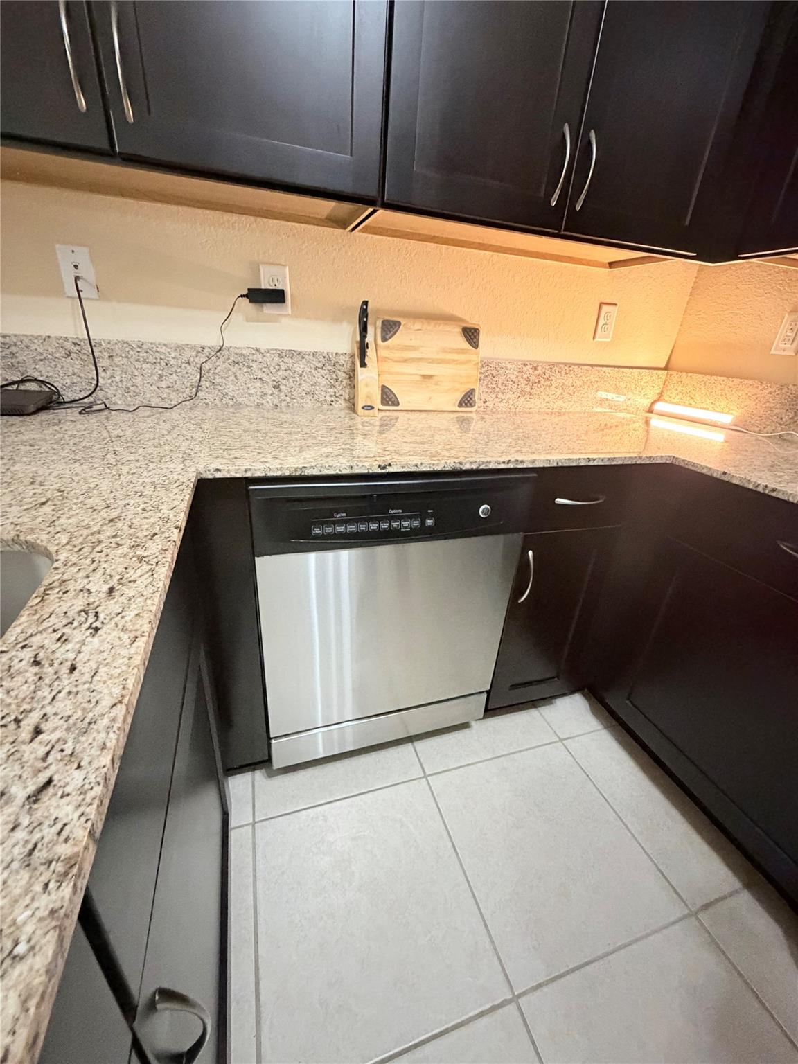 Mandarin Lakes - Residential Lease