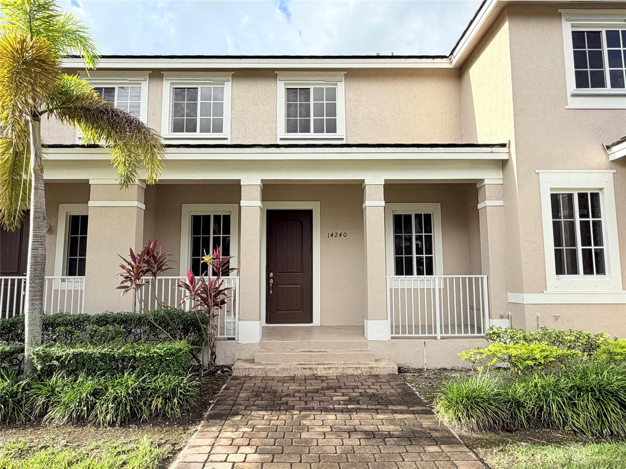 Mandarin Lakes - Residential Lease