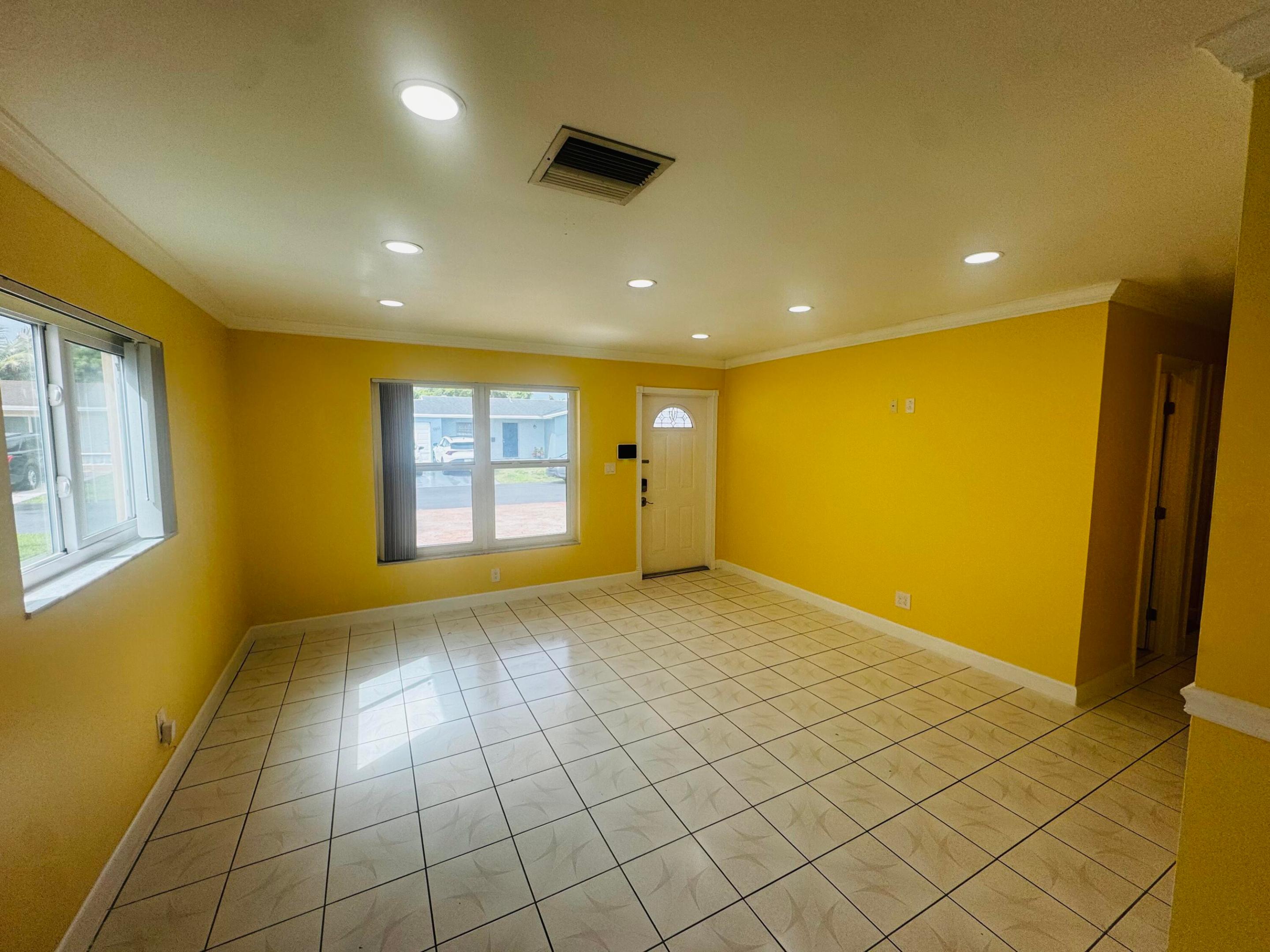 MAINLANDS OF TAMARAC LAKES - Residential