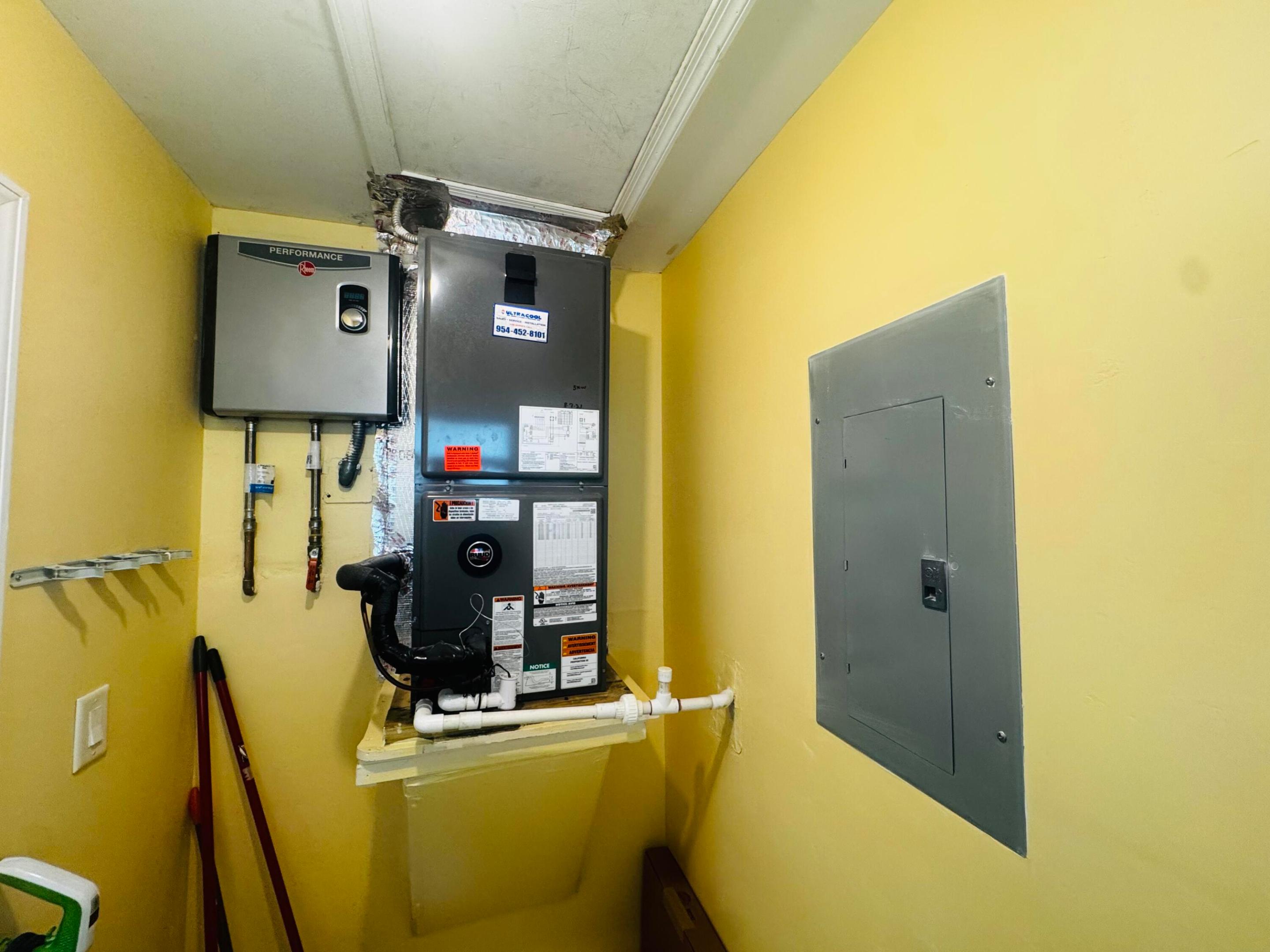 MAINLANDS OF TAMARAC LAKES - Residential