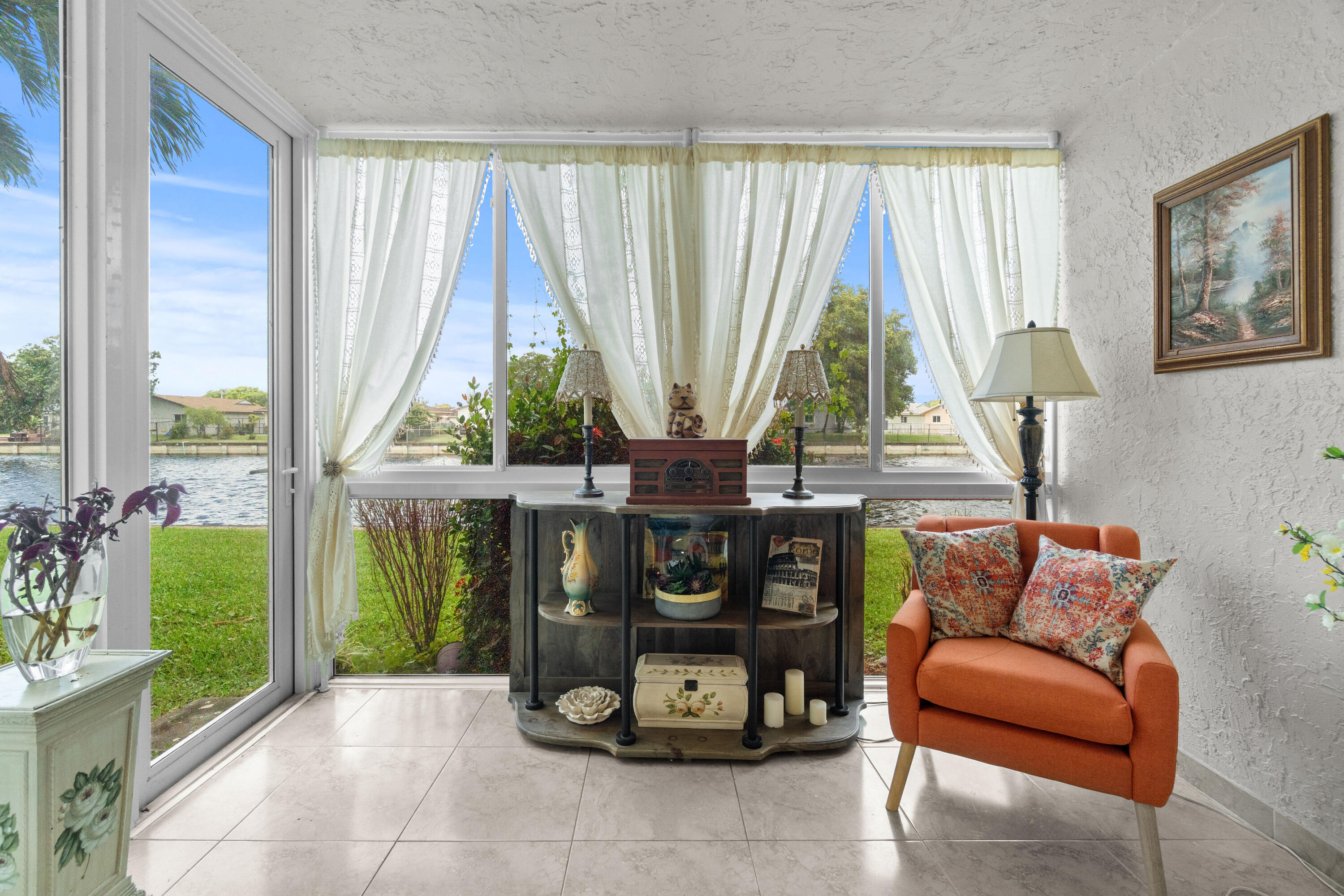 LIME BAY CONDOMINIUM 8 - Residential