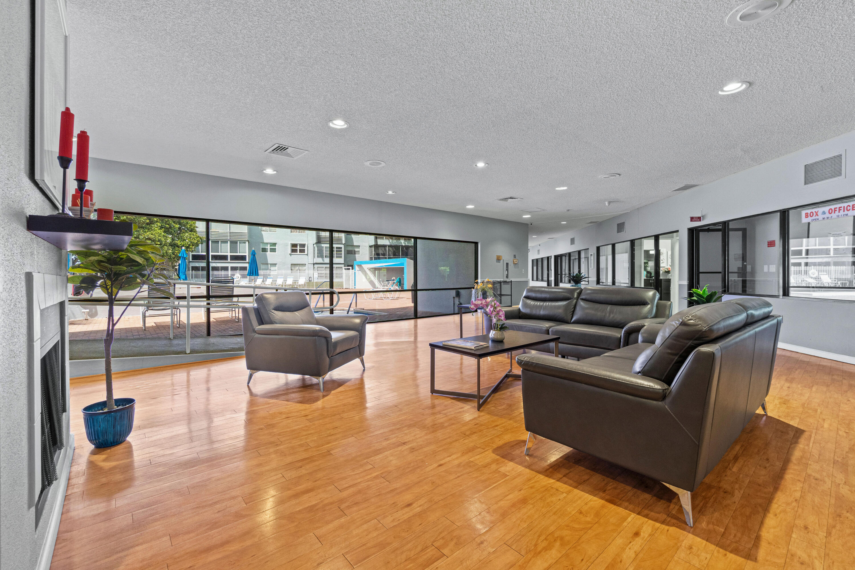 LIME BAY CONDOMINIUM 8 - Residential