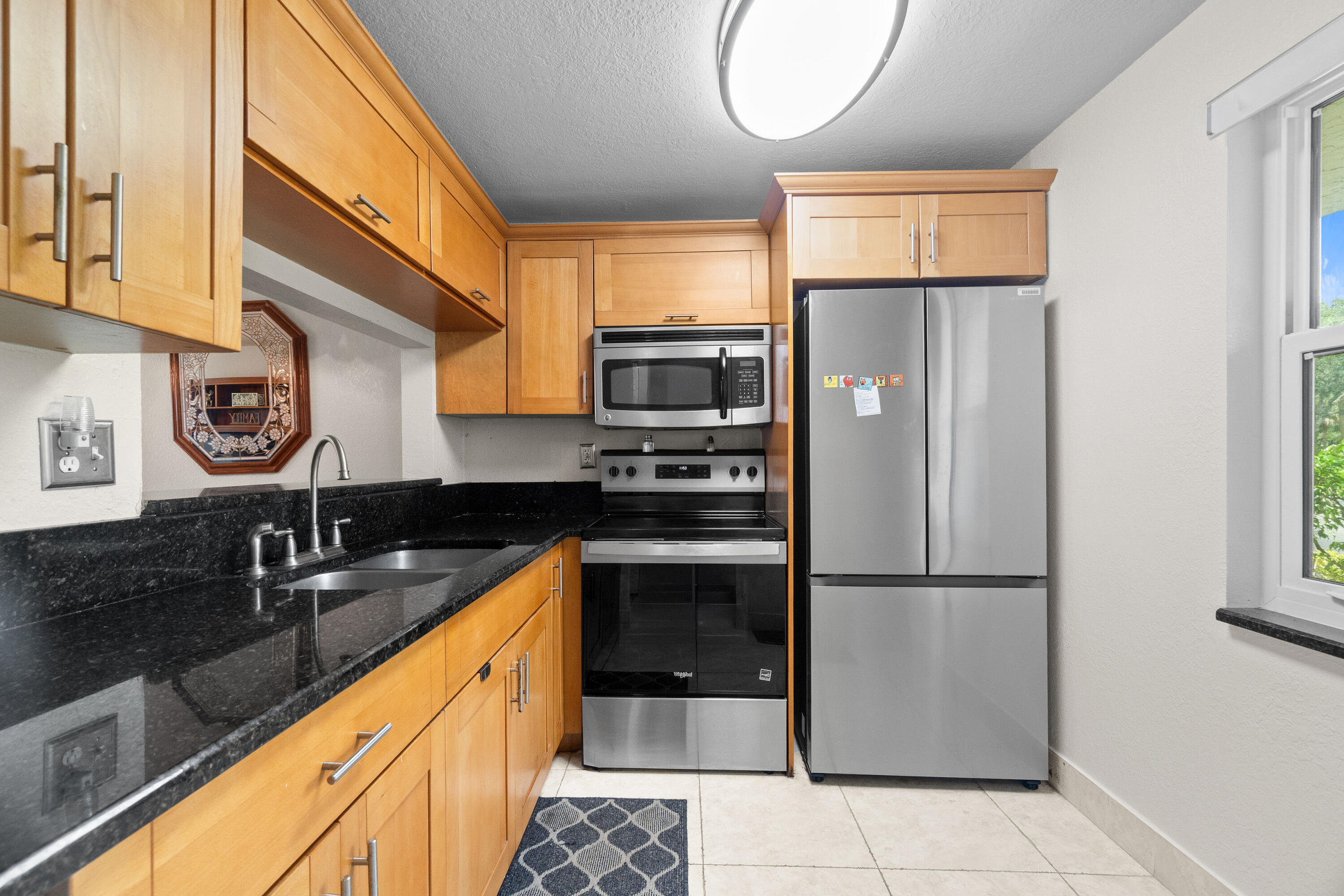 LIME BAY CONDOMINIUM 8 - Residential