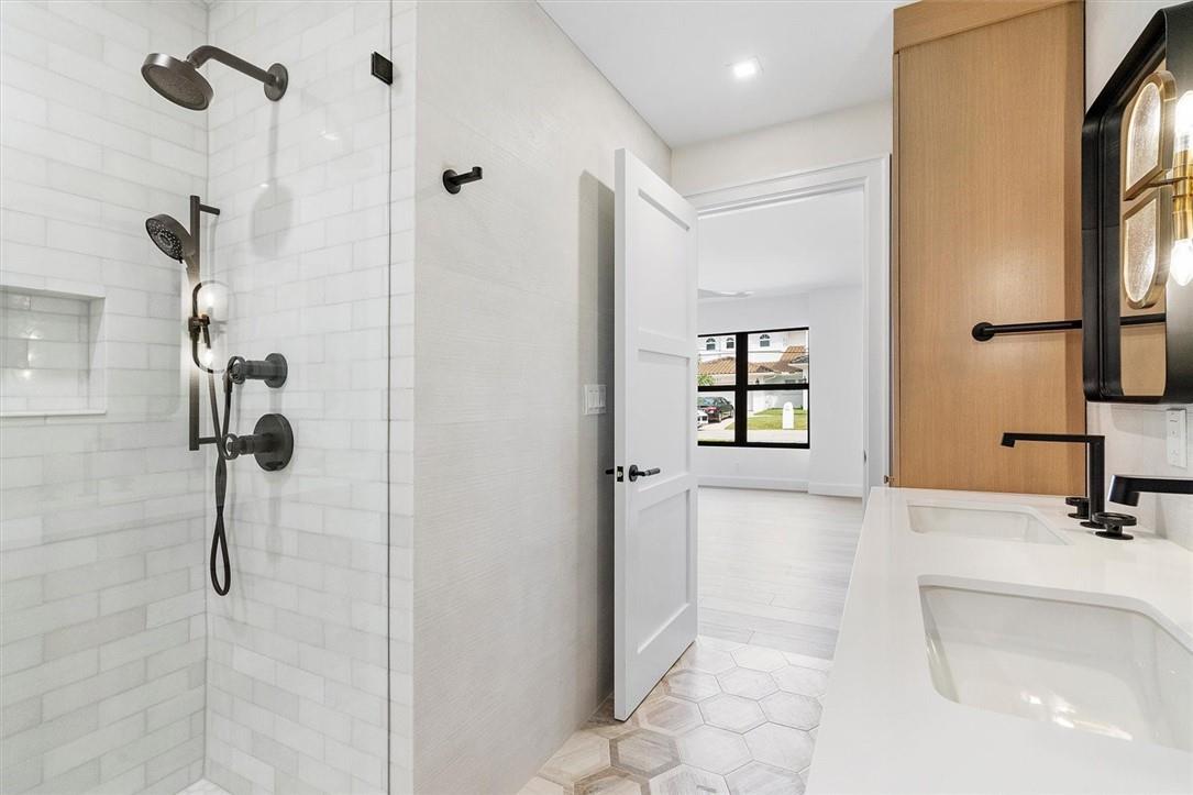 BEL-AIR ISLE - Residential