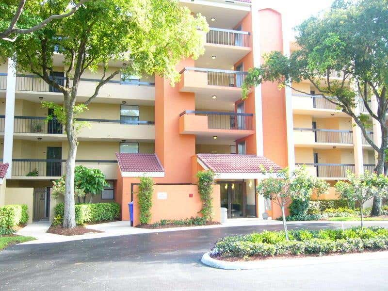 Photo of 820 Lavers Circle #G206, Delray Beach, FL 33444 (MLS # R11088616)