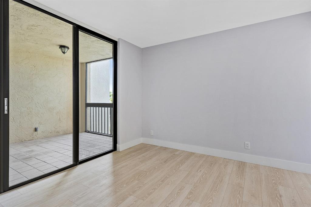 LAVERS RESORT & RACQUET CLUB - Residential