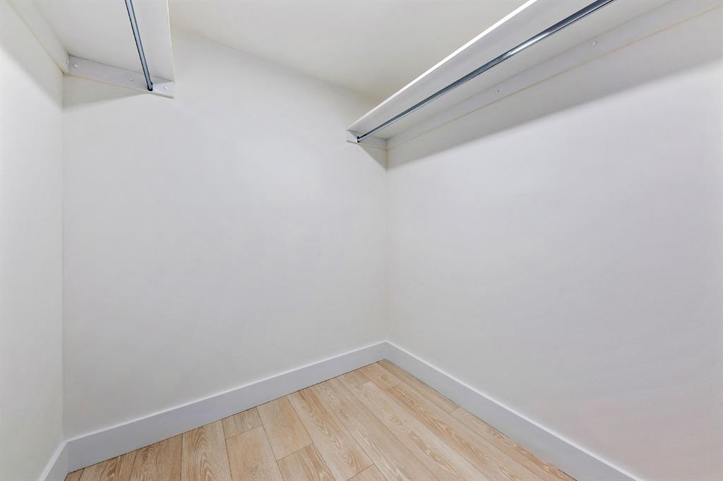 LAVERS RESORT & RACQUET CLUB - Residential