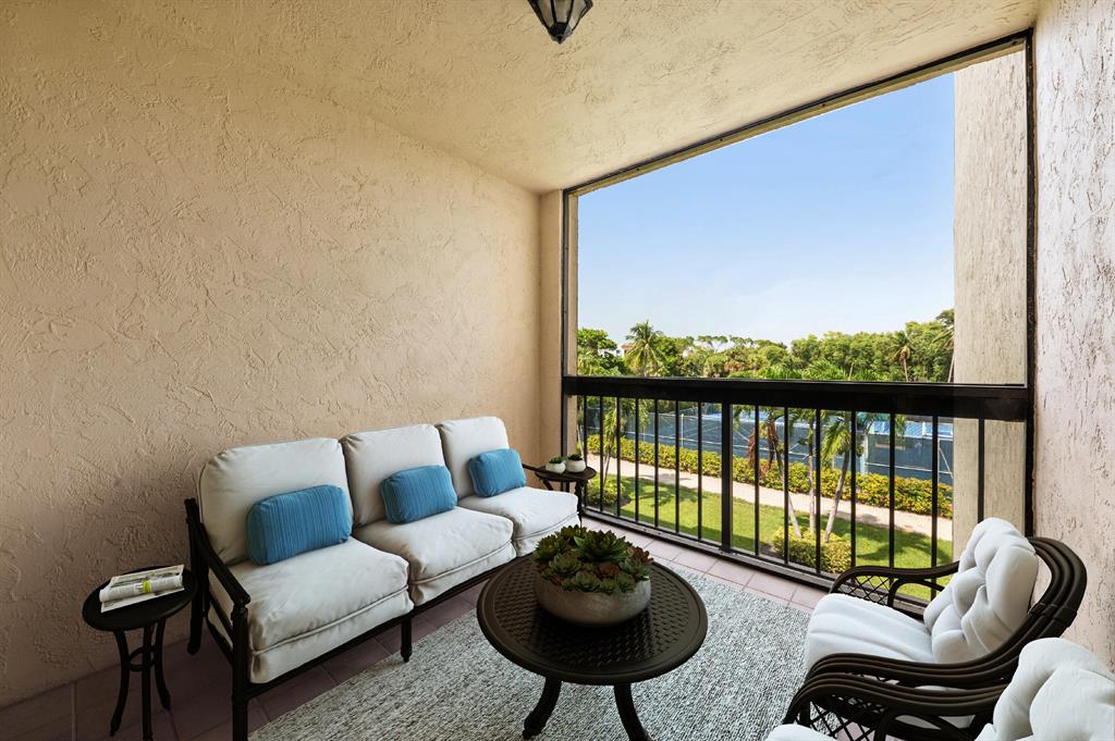 LAVERS RESORT & RACQUET CLUB - Residential