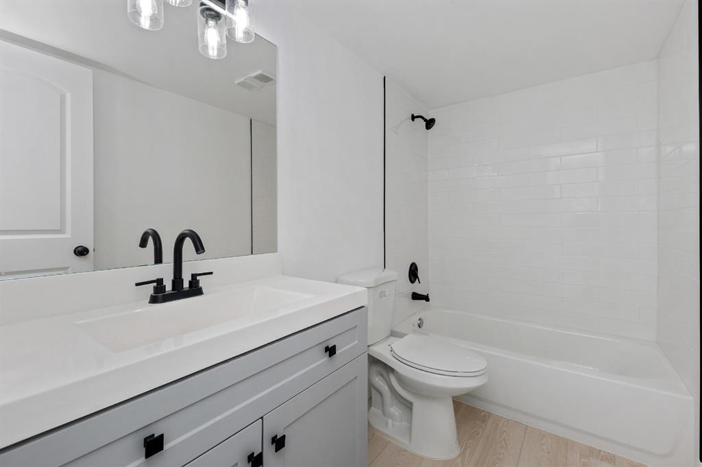 LAVERS RESORT & RACQUET CLUB - Residential