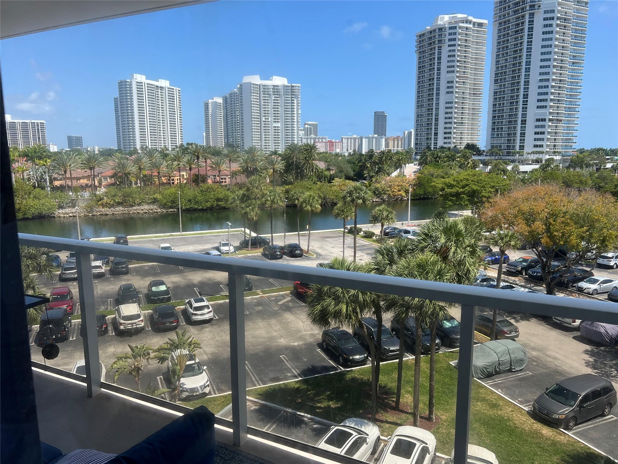 FLAMENCO CONDO TOWER II - Residential