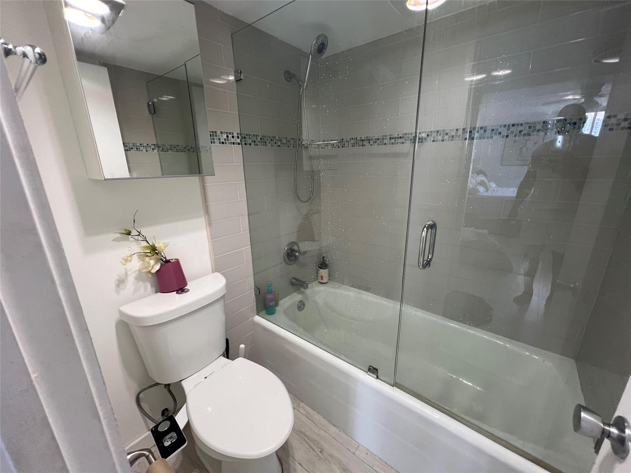 FLAMENCO CONDO TOWER II - Residential