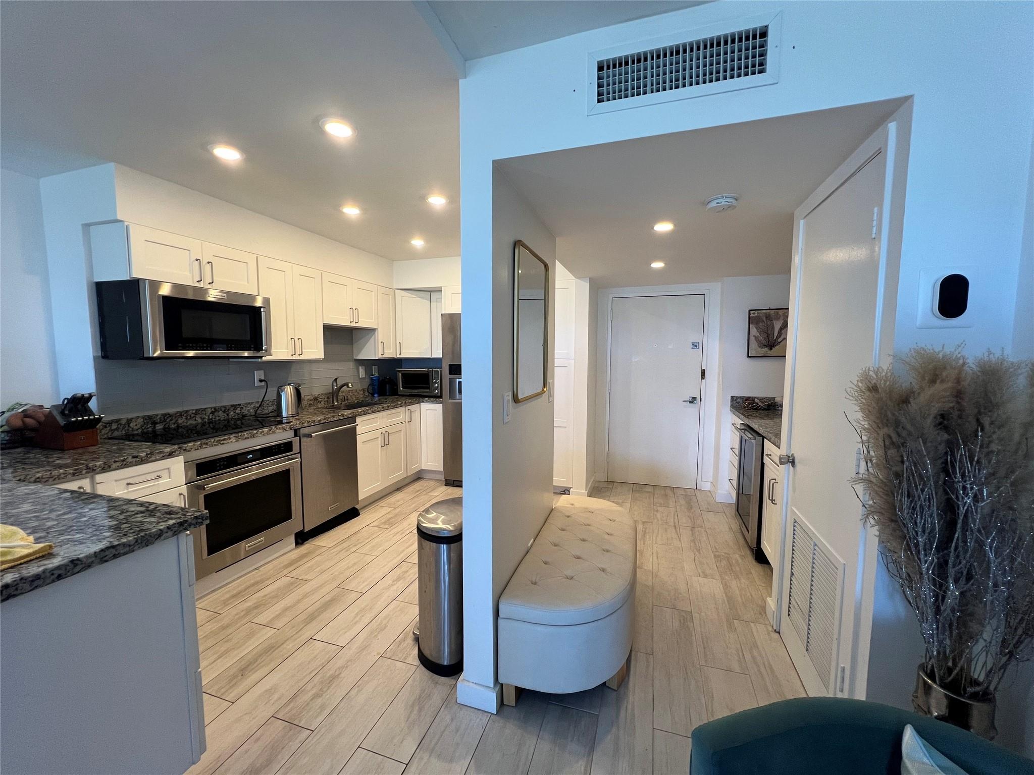 FLAMENCO CONDO TOWER II - Residential