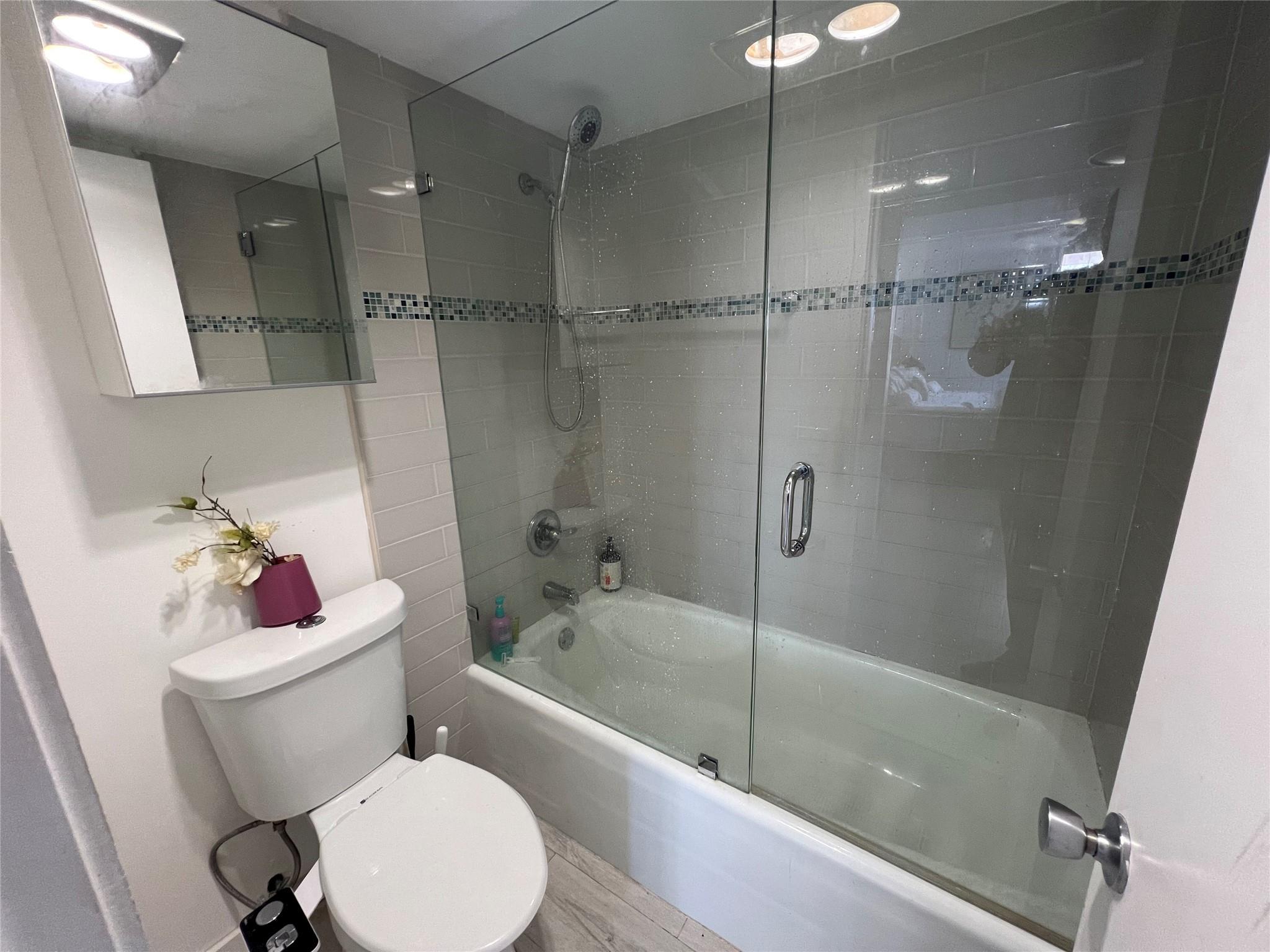 FLAMENCO CONDO TOWER II - Residential