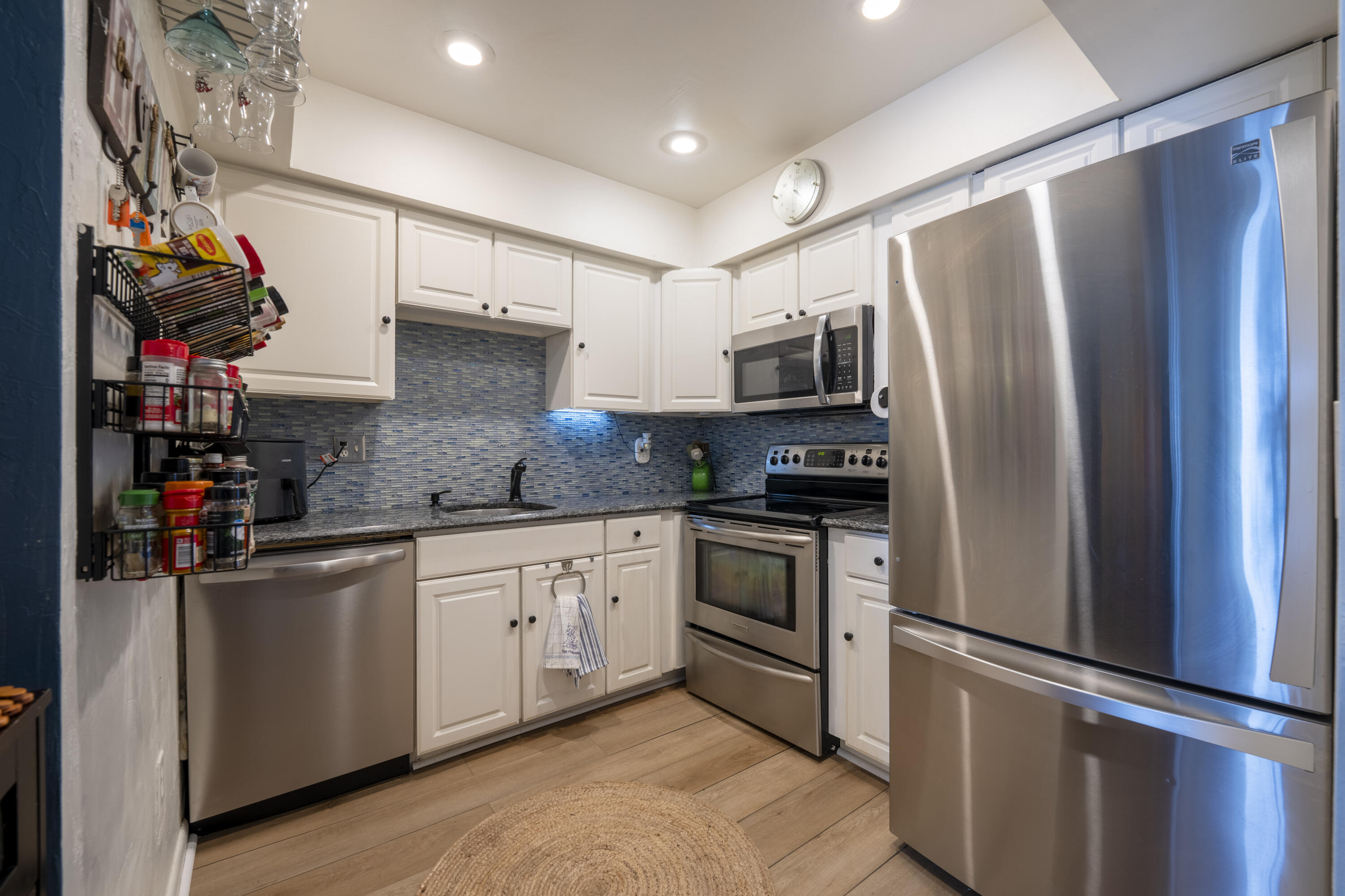 POPPLETON CREEK CONDO - Residential