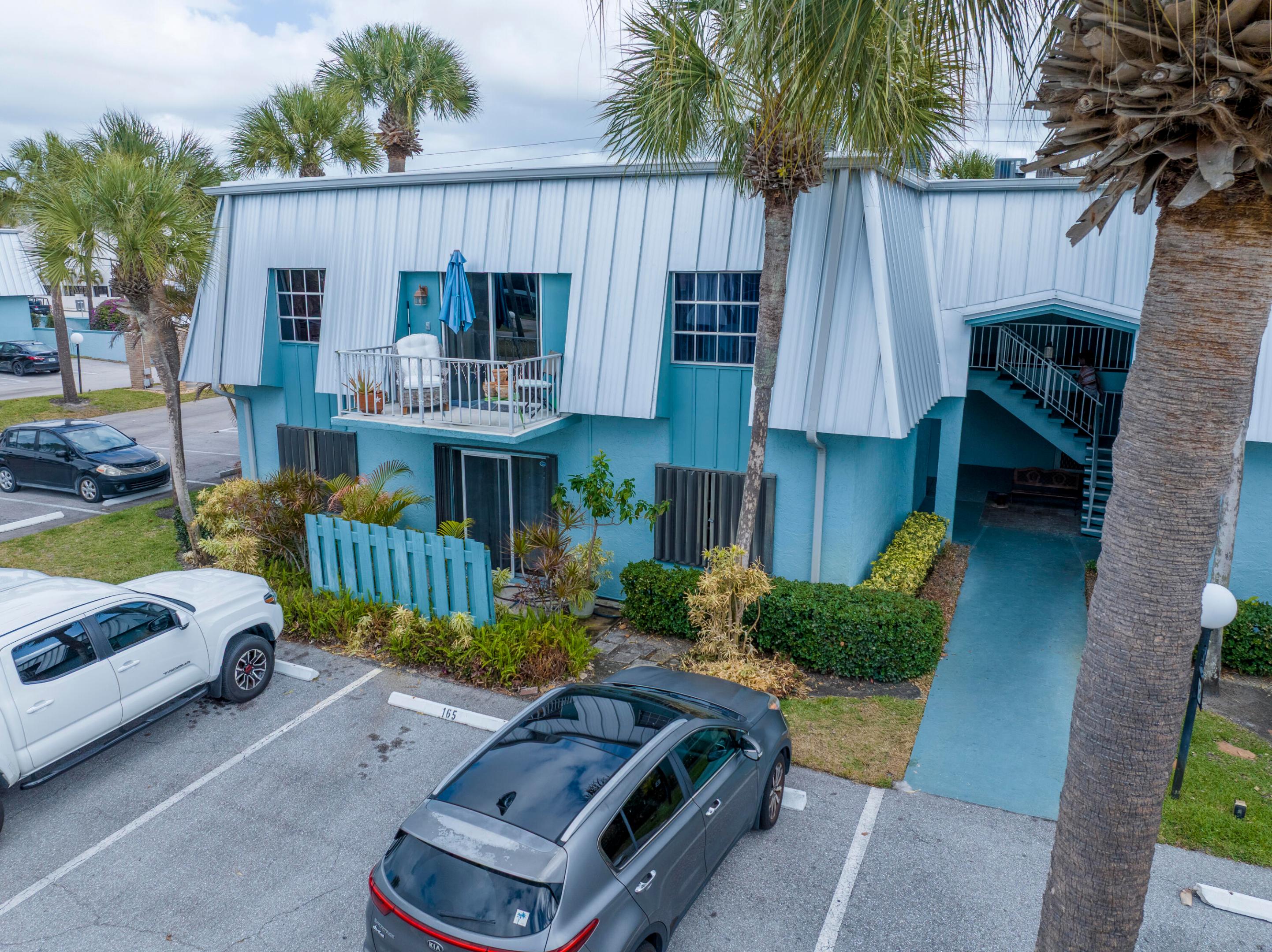 POPPLETON CREEK CONDO - Residential