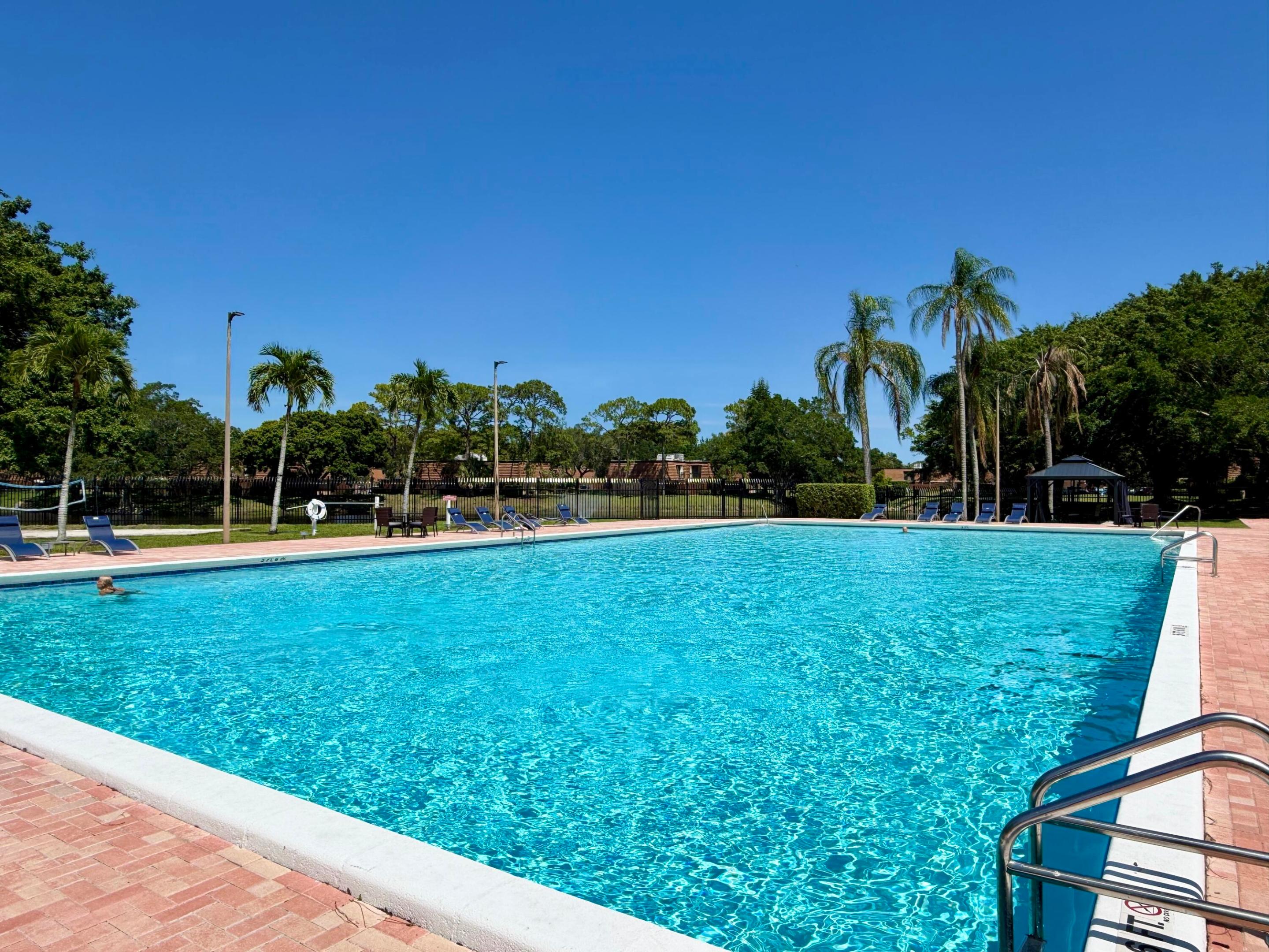 Sherwood Lakes - Residential