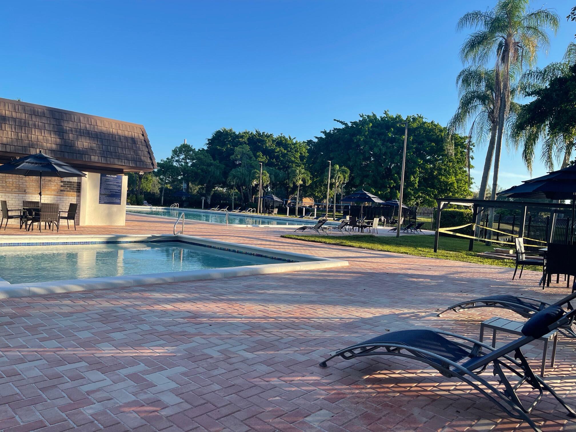 Sherwood Lakes - Residential