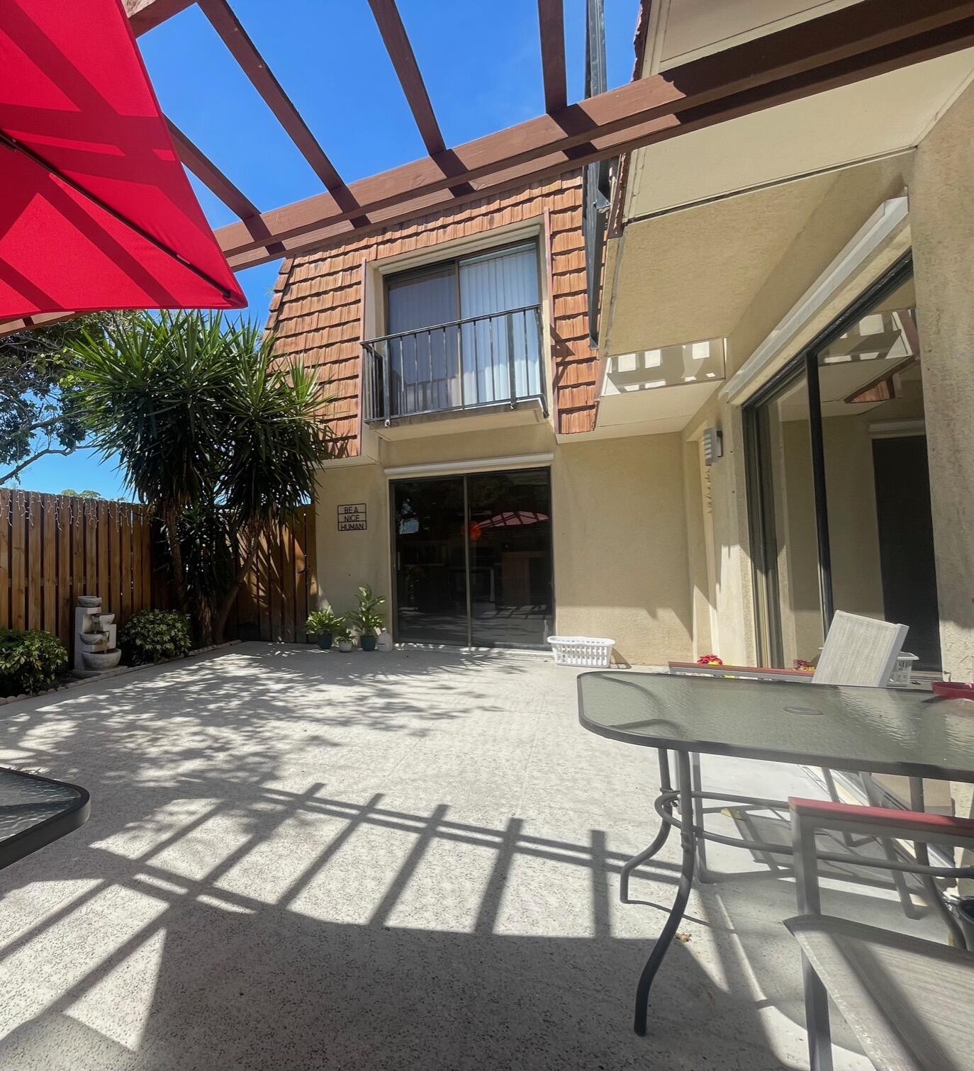 Sherwood Lakes - Residential