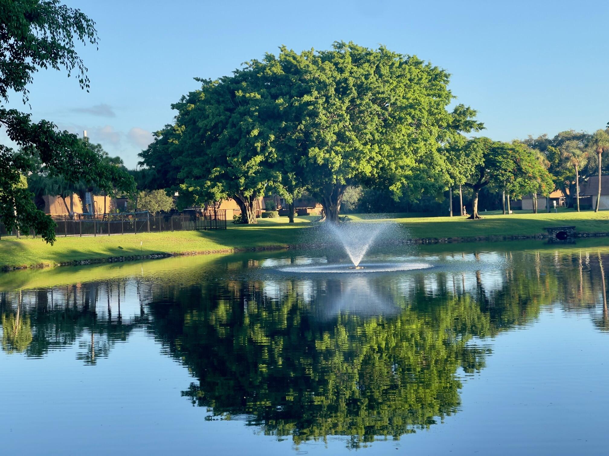 Sherwood Lakes - Residential