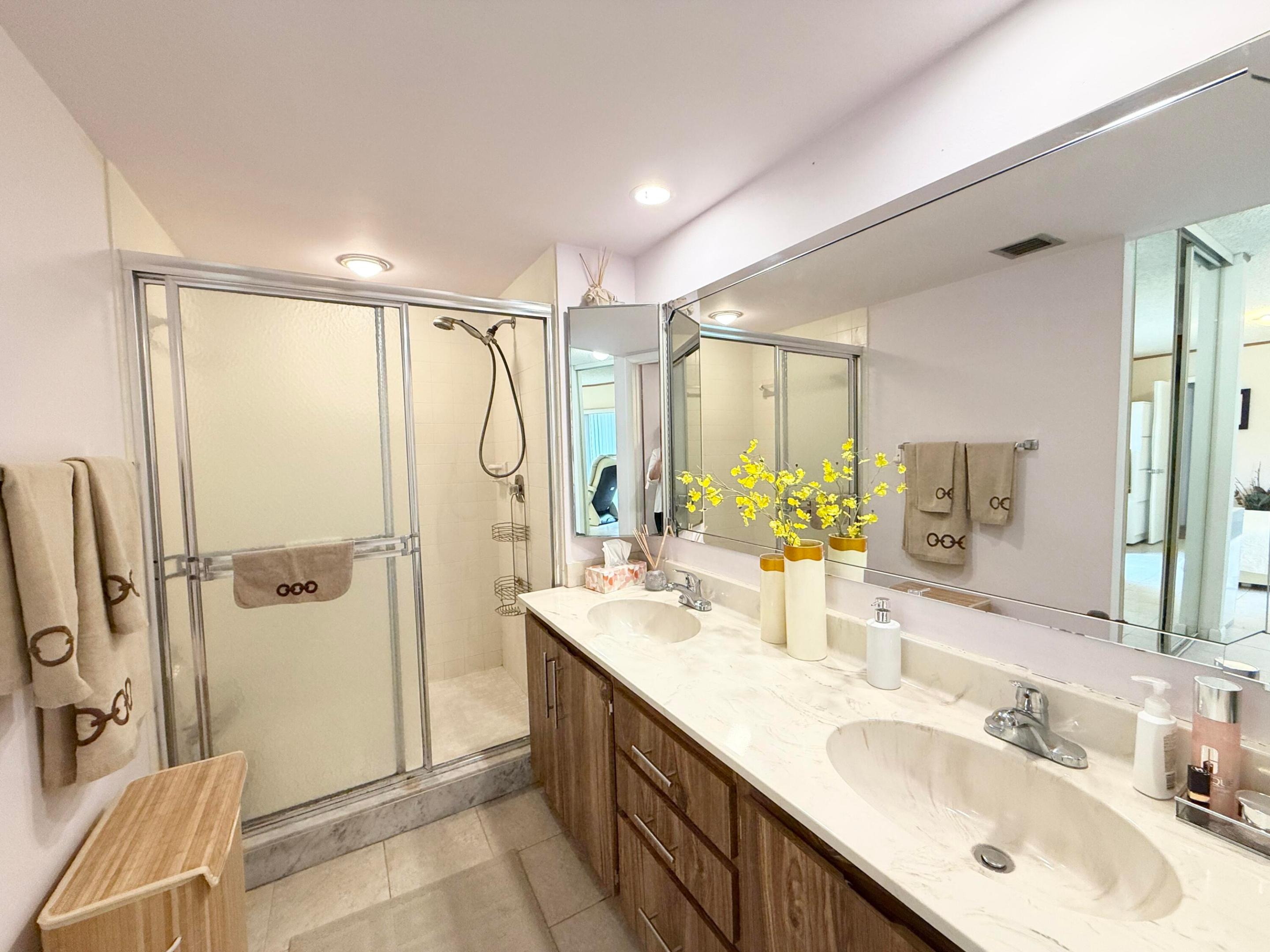 Sherwood Lakes - Residential