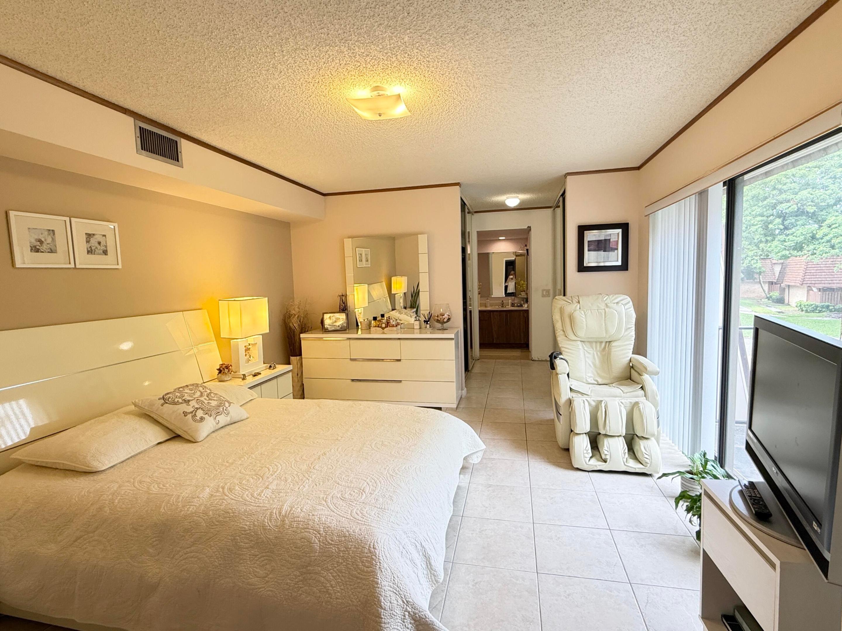Sherwood Lakes - Residential