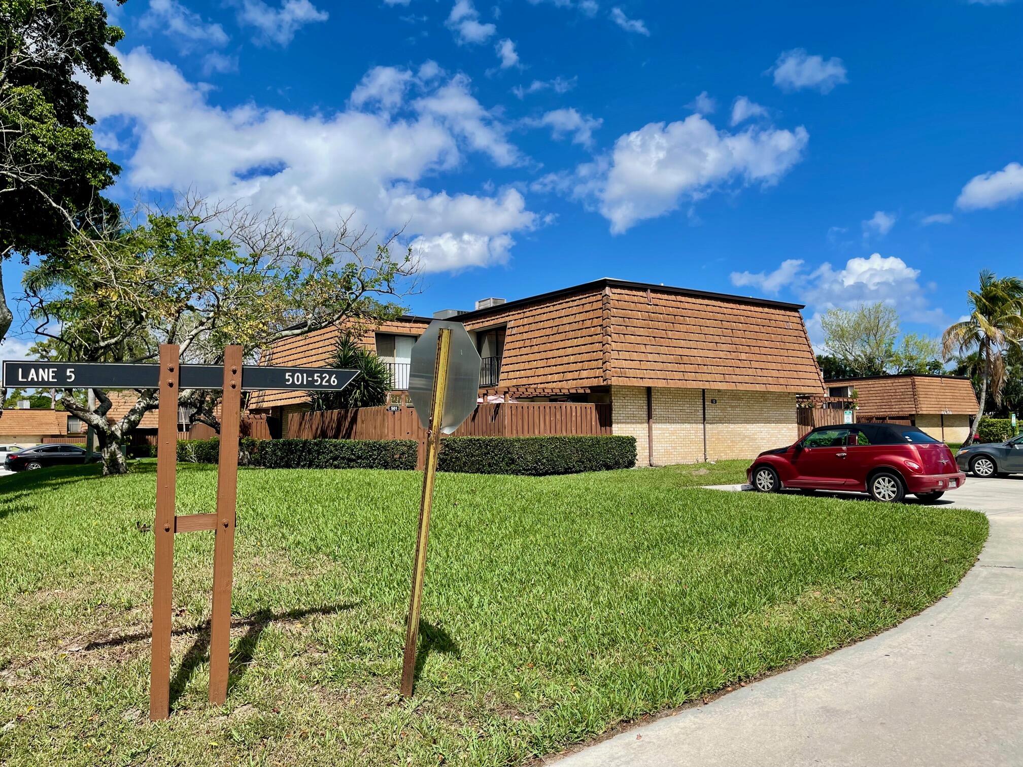 Sherwood Lakes - Residential