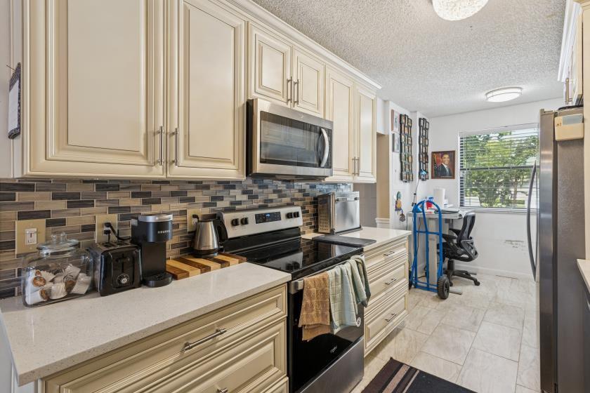 tamarac GARDENS - Residential