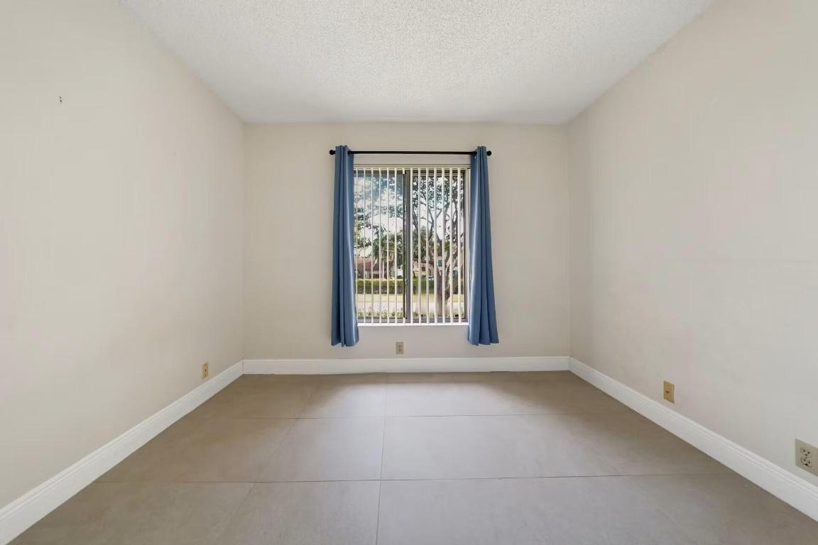 PINE RIDGE NORTH VILLAGE IV CONDO - Residential