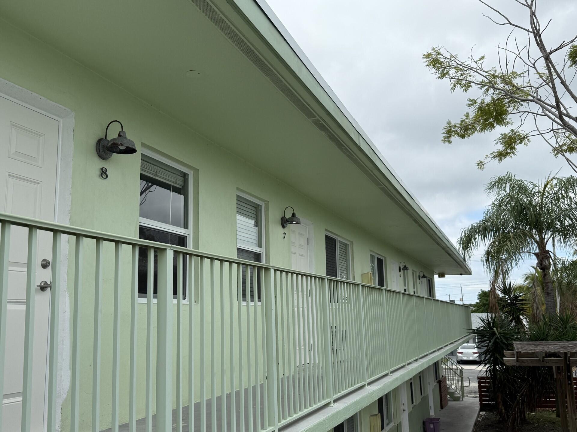 LAKE WORTH TOWN OF - Residential Lease