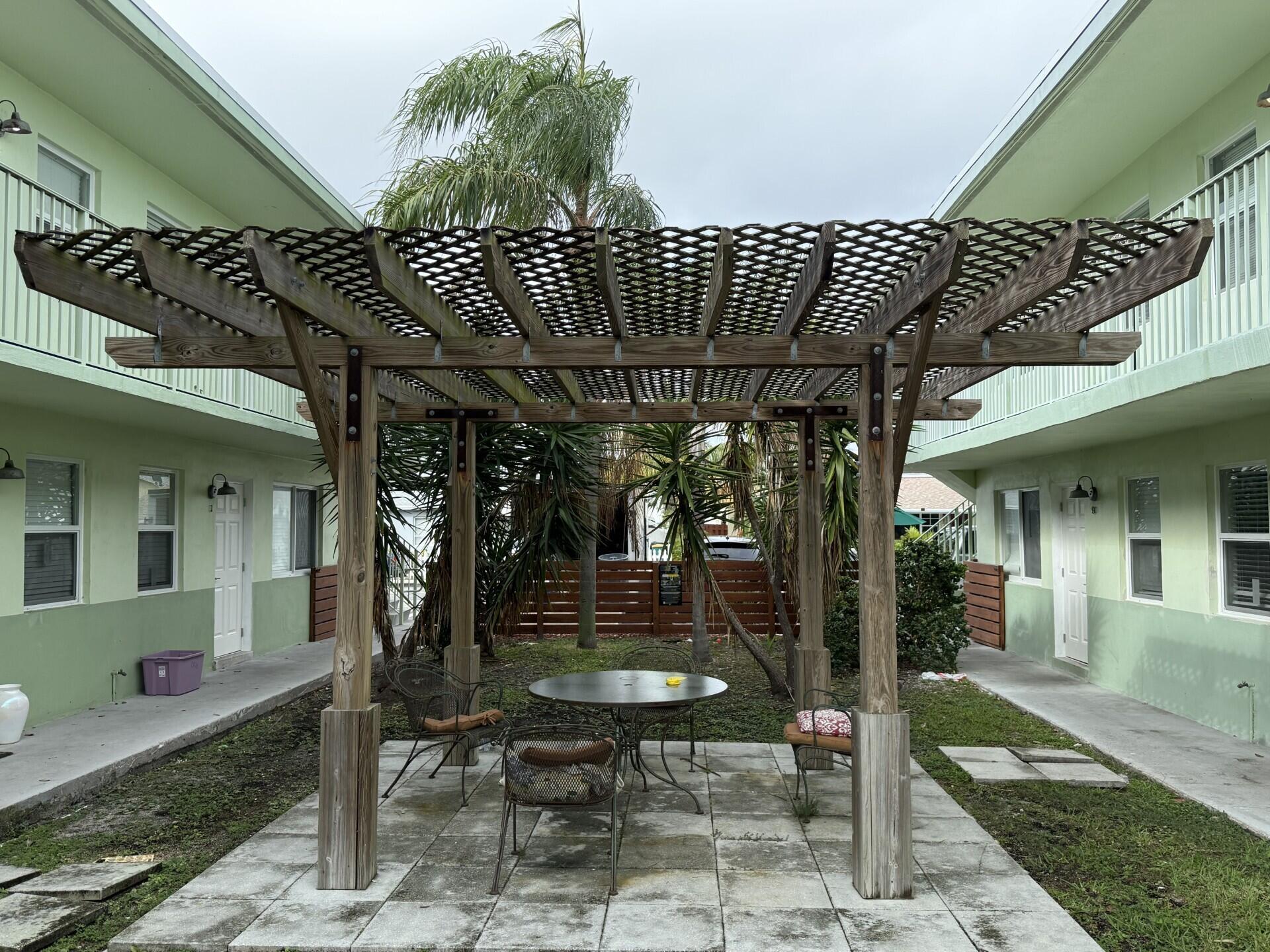 LAKE WORTH TOWN OF - Residential Lease